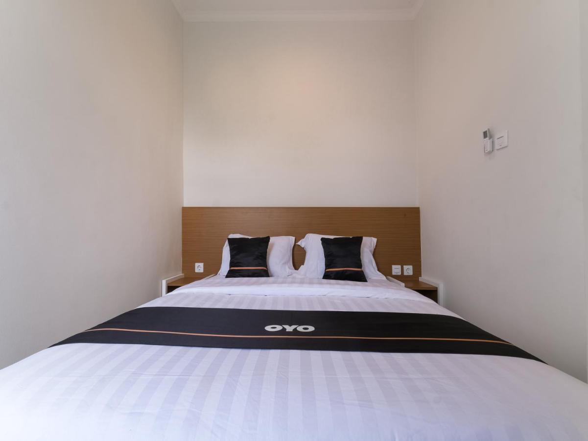 Super Oyo Collection O 90023 Damar Kusumo Guest House Maguwo Exterior foto